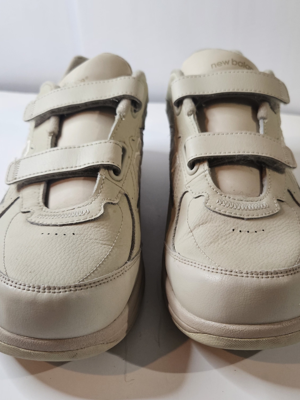 New Balance WW577VB Leather Hook & Loop Sneakers Beige/Tan